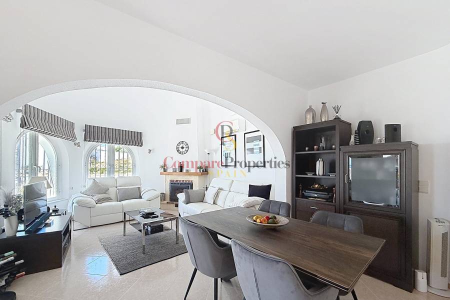 Sale - Villa -  - Kalmias