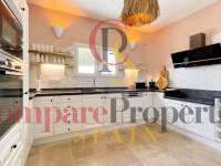 Sale - Villa - Moraira - Benimeit