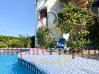 Sale - Villa - Dénia - Montgo