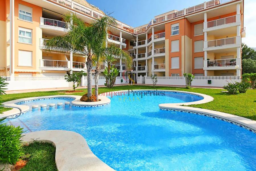 Verkoop - Apartment - Dénia - Club Náutico