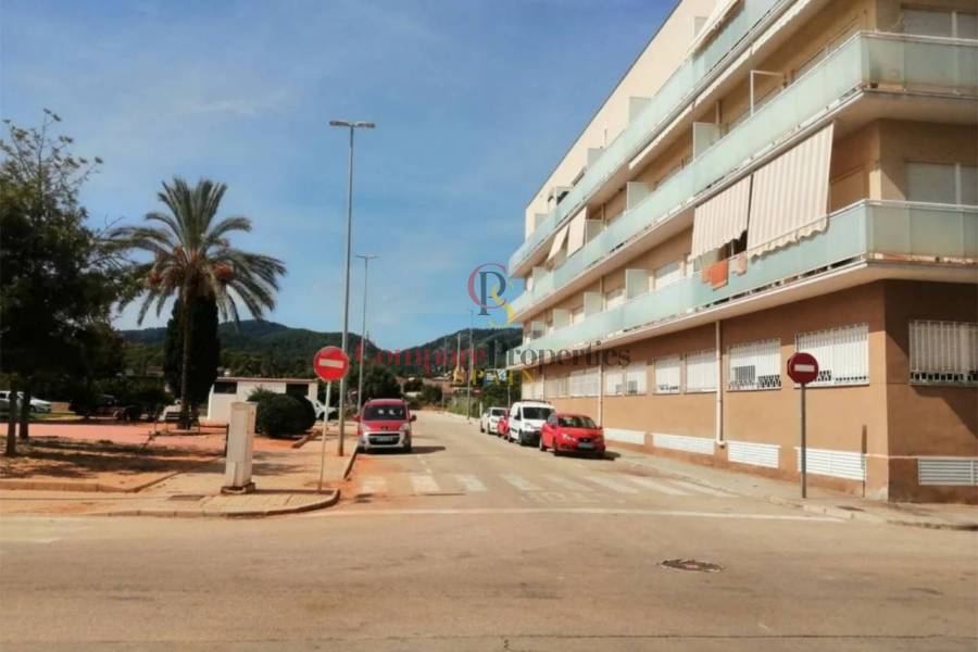 Sale - Apartment - Oliva - 