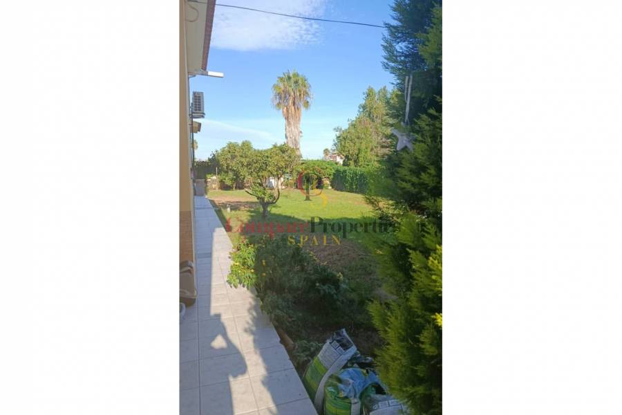 Sale - Apartment - Oliva - 