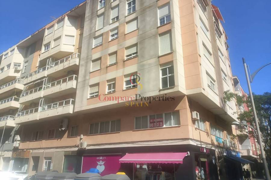 Sale - Apartment - Oliva - 
