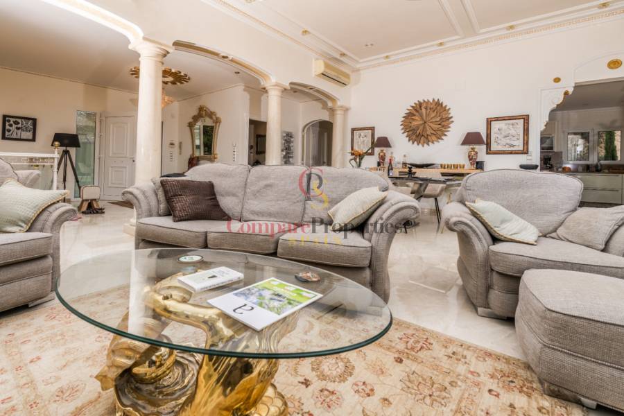 Venta - Villa - Dénia
