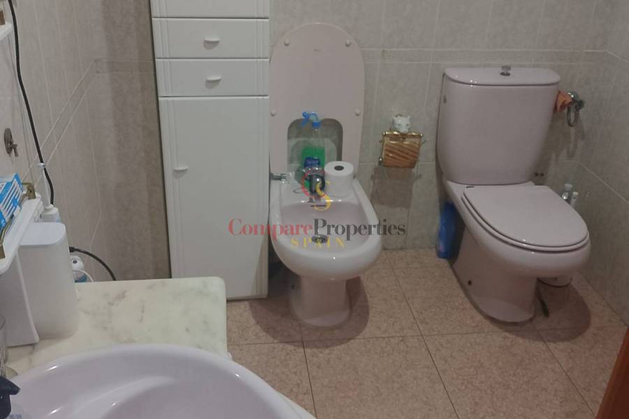 Sale - Apartment - Oliva - 