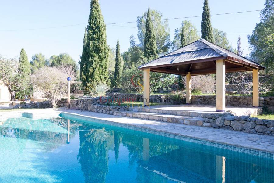 Sale - Villa - Jesús Pobre - Periferia