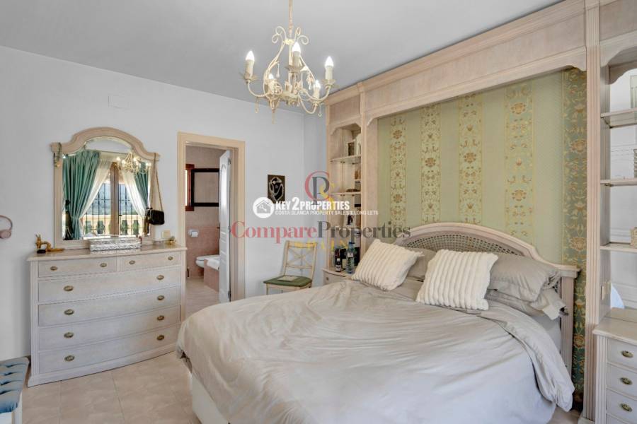 Sale - Villa - Orba
