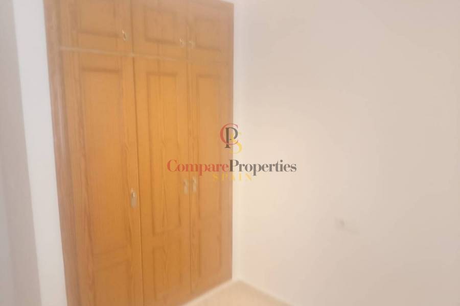 Sale - Apartment - Oliva - 