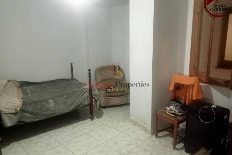 Sale - Apartment - Oliva - 