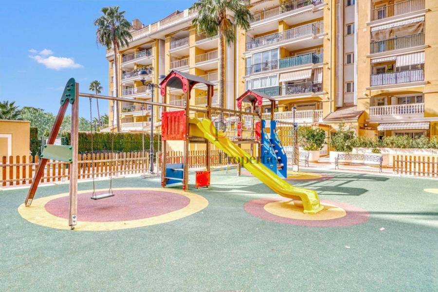 Sale - Apartment - Dénia - 