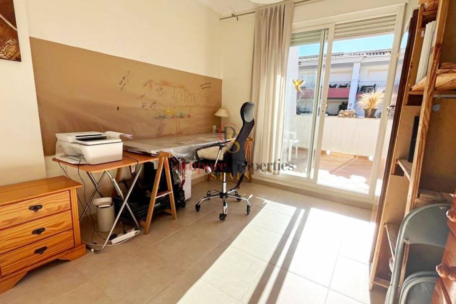 Sale - Apartment - Jesús Pobre