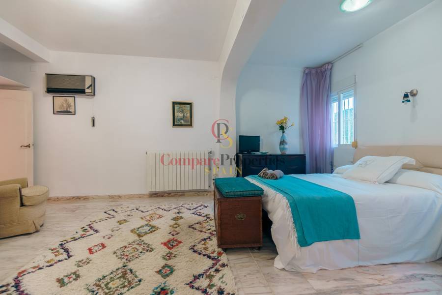 Venta - Villa - Albir