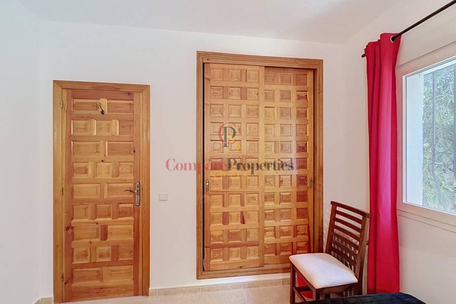 Sale - Villa -  - Kalmias