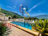 Sale - Villa - Jalon Valley - Valley / Urbanización