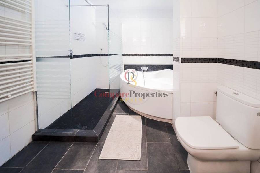 Venta - Villa - Pedreguer