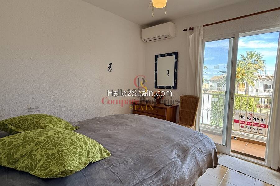 Sale - Townhouses - Dénia