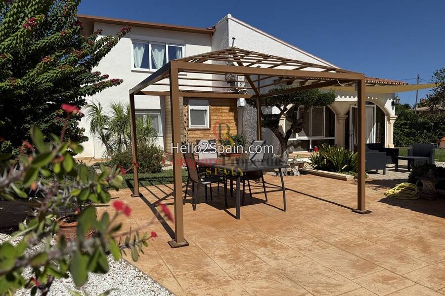Sale - Villa - Dénia