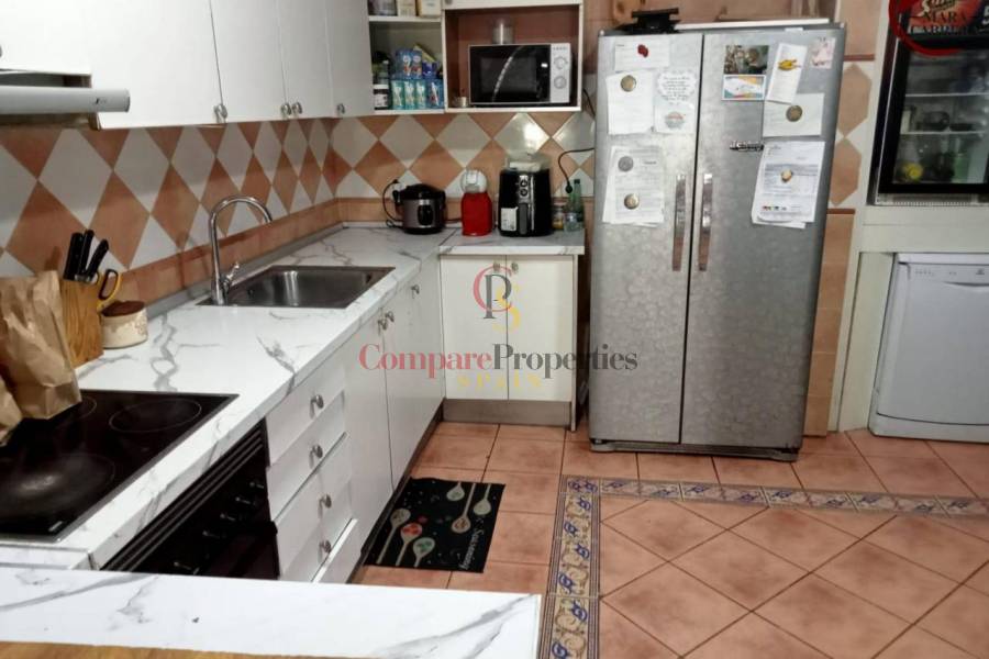 Sale - Apartment - Oliva - 