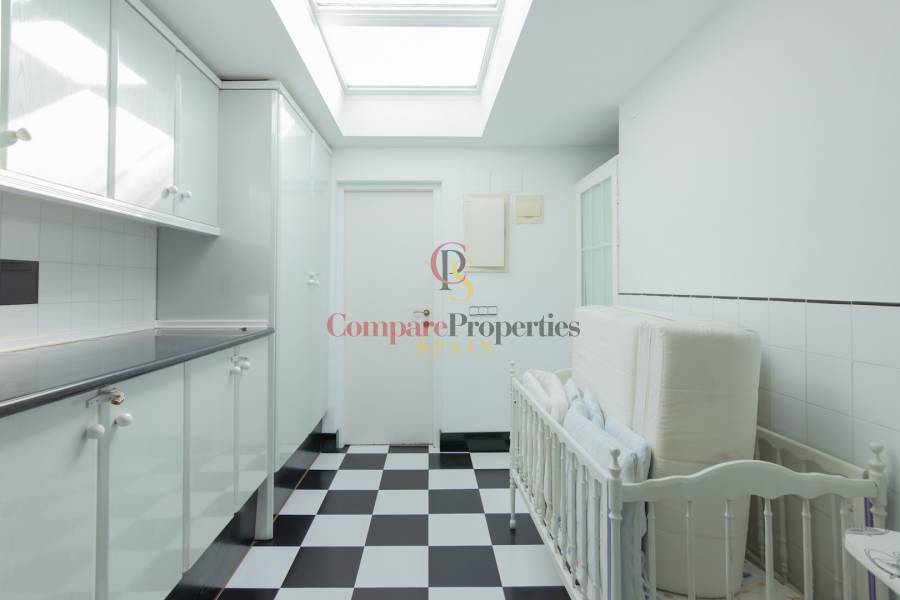 Venta - Villa - Albir