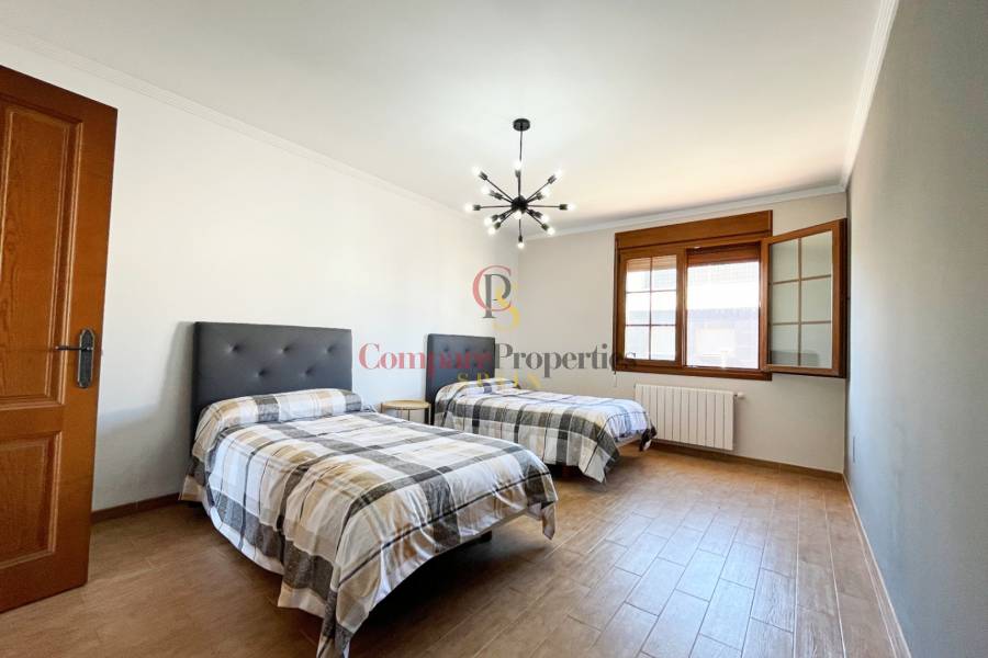 Venta - Villa - Piles