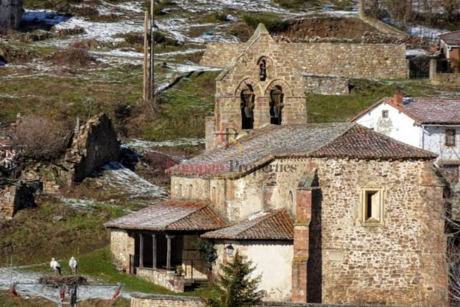Sale - Apartment - La Pernía