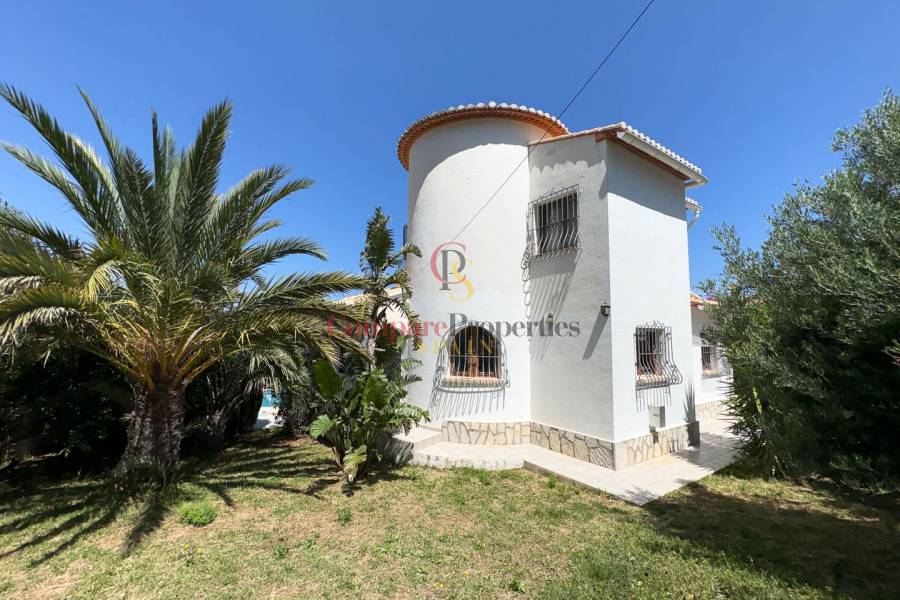 Sale - Villa - Dénia - Montgo