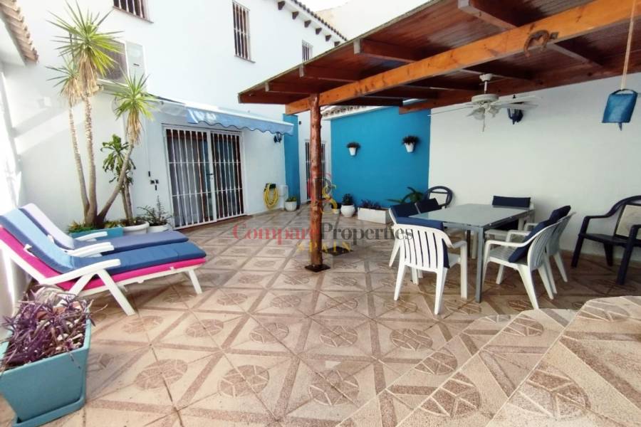 Sale - Townhouses - Alfaz Del Pi - Centro