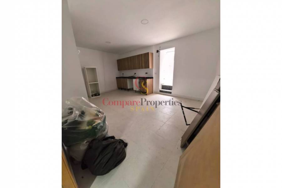 Sale - Apartment - Ador - 