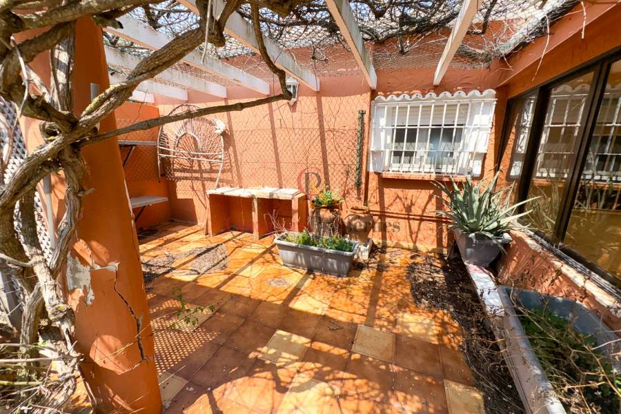 Sale - Villa - Dénia - Las Rotas
