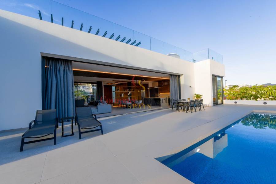 Nueva construcción  - Villa - Albir