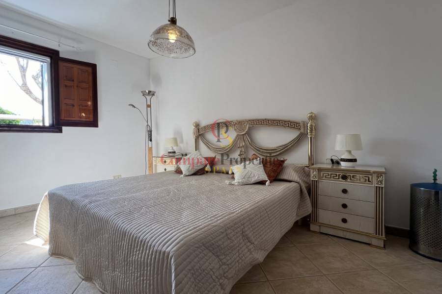 Venta - Villa - Pedreguer