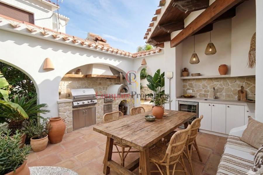 Sale - Villa - Dénia - Las Rotas