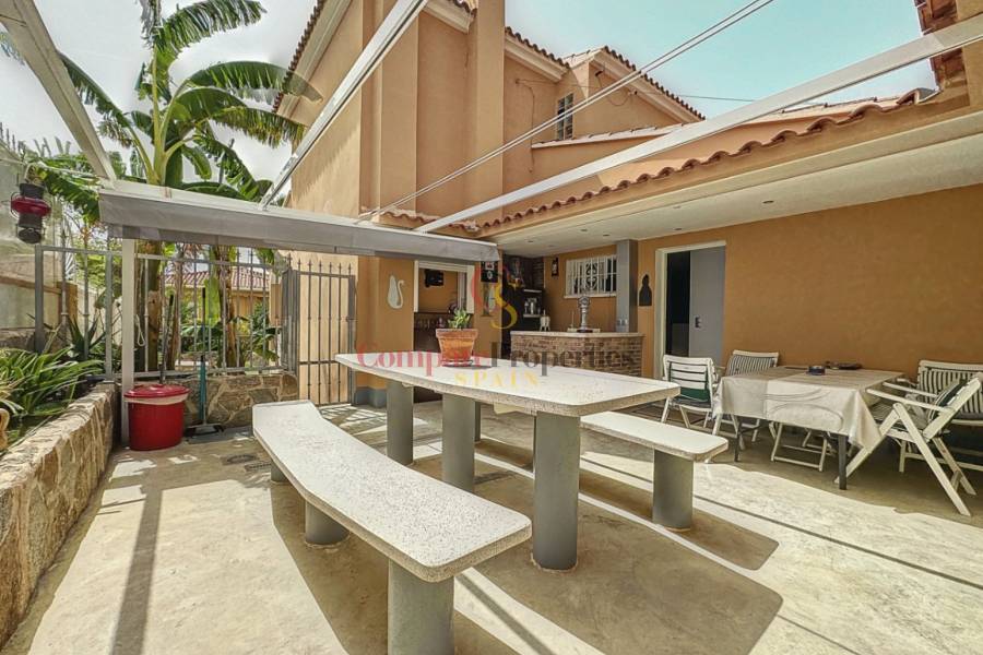 Venta - Semi-Detached Villa - La Nucia - Barranco Hondo