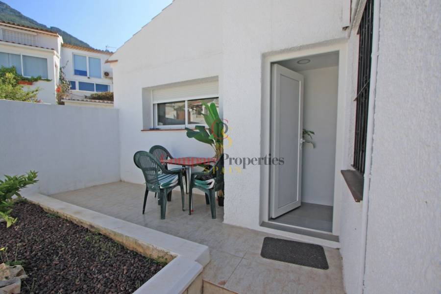 Sale - Villa - Dénia - Montgo