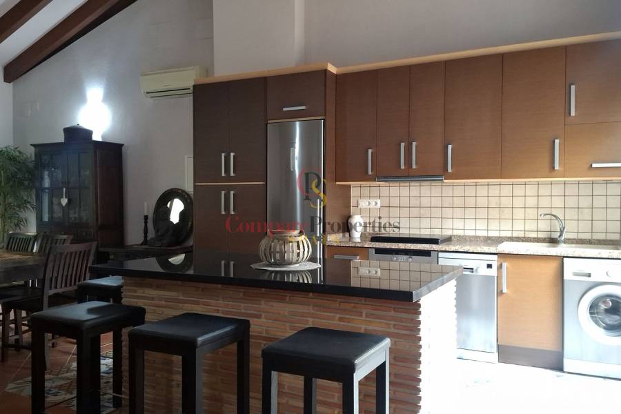 Verkoop - Townhouses - Dénia - Centro