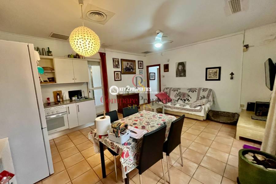 Sale - Commercial Units - Dénia - Denia