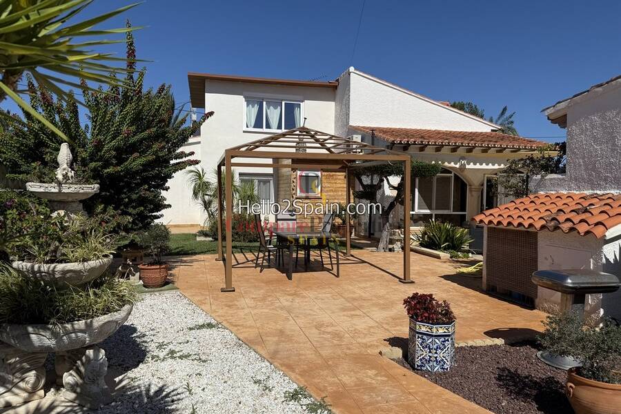 Sale - Villa - Dénia