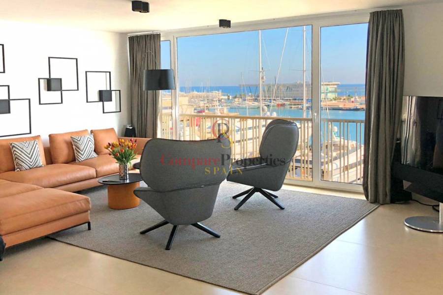 Sale - Apartment - Dénia - Centro