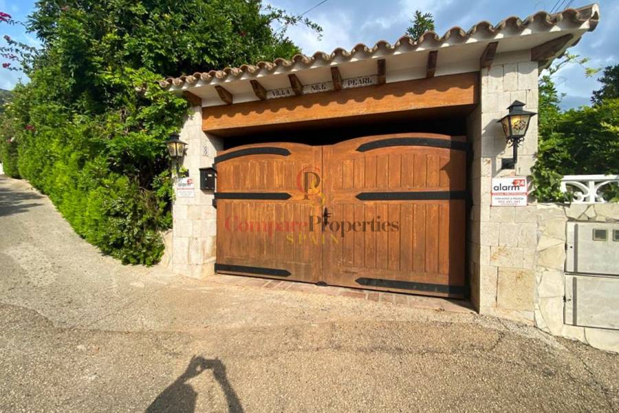 Sale - Villa - Dénia - Montgo