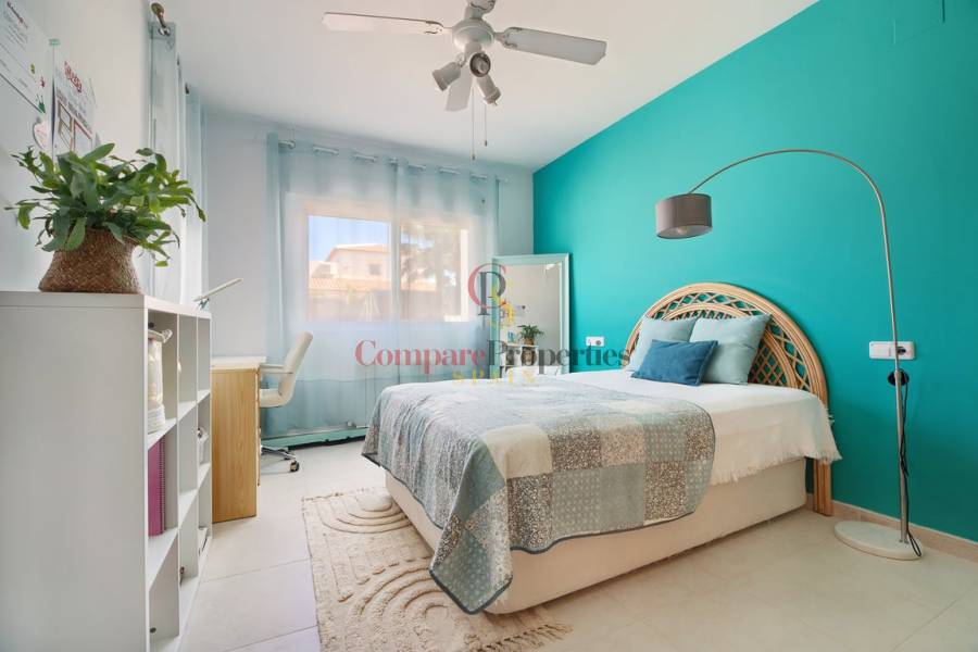 Sale - Villa - Jávea