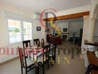 Sale - Villa - Jávea