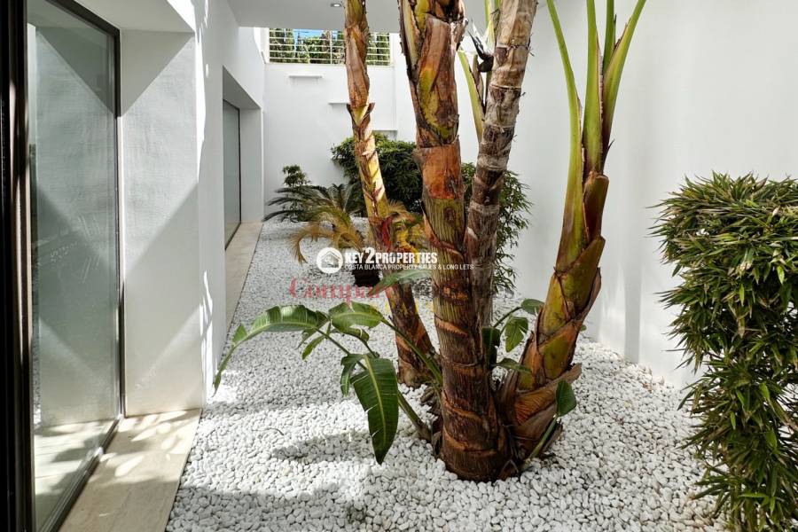 Sale - Villa - Jávea