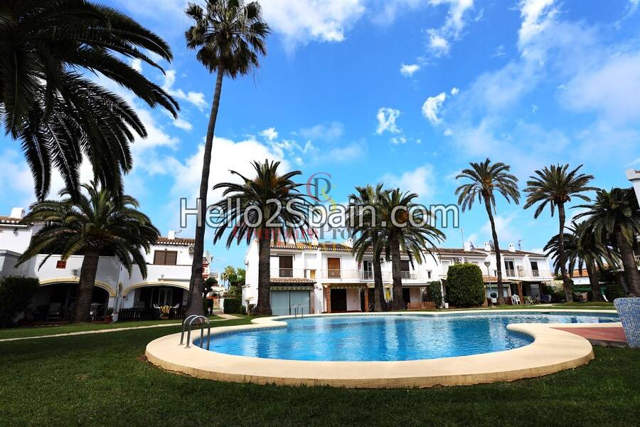 Sale - Townhouses - Dénia