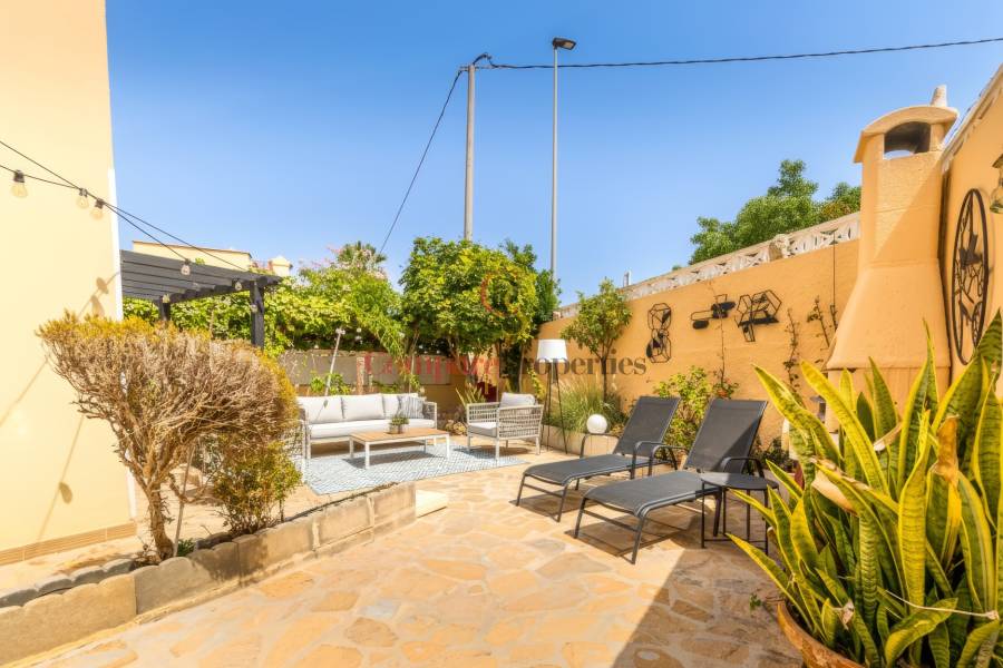 Venta - Townhouses - Albir