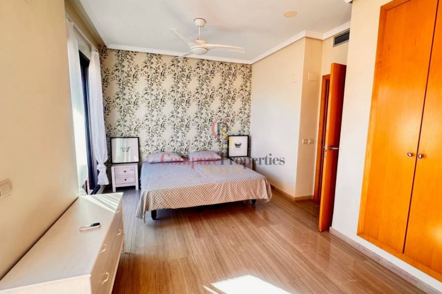 Sale - Duplex and Penthouses - Dénia - Casco urbano