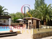 Sale - Villa - Jalon Valley - Campo