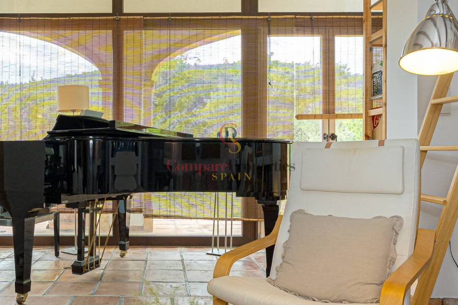 Sale - Villa - Jalon Valley - Campo