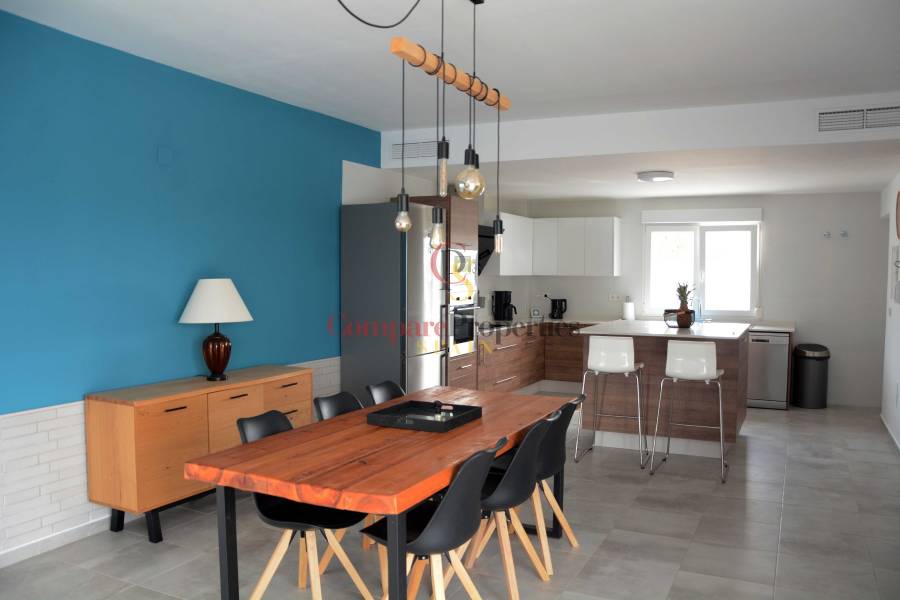 Venta - Villa - Macisvenda