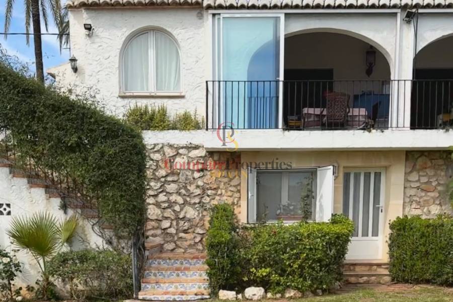 Vente - Villa - Jávea