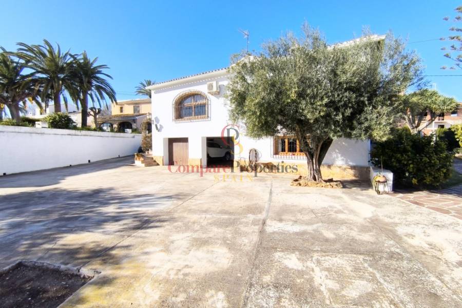 Venta - Villa - Jávea
